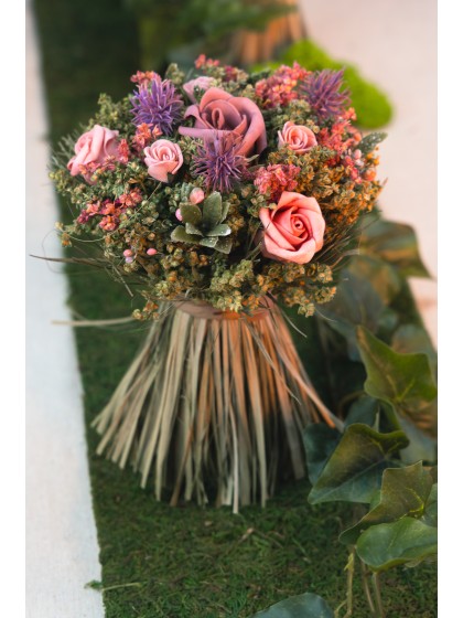 BLUMENSTRAUSS RUSTIKAL ROSA MIT LAUB DIA 16CM X 20CM