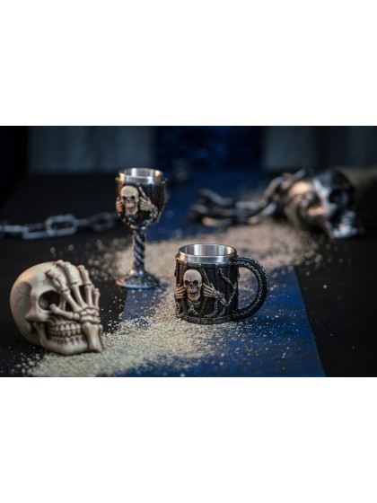 MUG KUNSTHARZ SKELETT GEFENGELNER DIA 9.5CM X 10CM