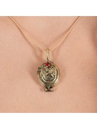 COLLIER VAMPIRE OR PENDENTIF 4CM X 2CM/ COLLIER 45CM