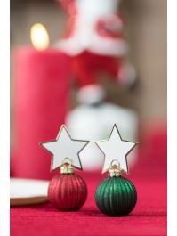 4 MARQUE-PLACES BOULES NOEL VERTES + ETIQUETTES ETOILE BOULE: DIA 4CM X 5.5CM HT ETOILE: 5CM
