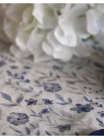 TISCHLÄUFER FLORAL VOILE VINTAGE BLAU 28CM X 3M