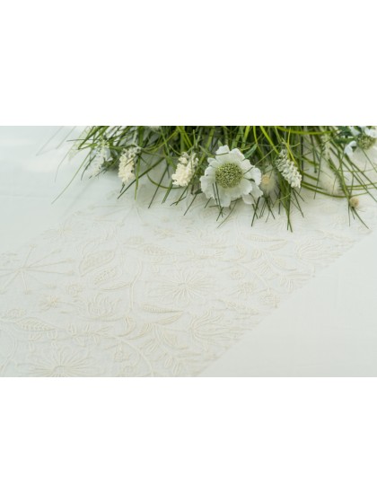 NATURAL EMBROIDED FLORALIES TABLE RUNNER 28CM X 3M