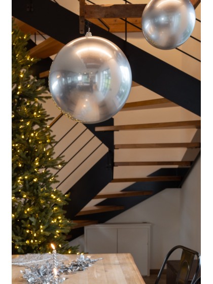 BOULE DE NOEL PLASTIQUE RIGIDE EFFET SATINE ARGENT DIA 40CM