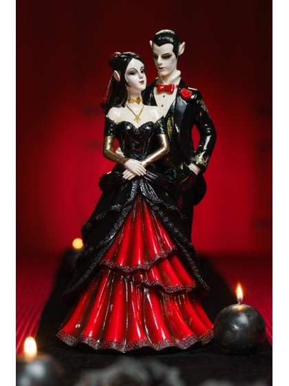 POLYRESIN RED BLOODY VAMPIRES COUPLE STATUE 19.5CM X 15.5CM X 37CM