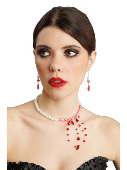 ACCESSORIES 2 PCS SET - BLOODY BEADS NECKLACE AND EARRINGS NECKLACE: 35CM X 0.5CM X 12CM EARRINGS: 0.8CM X 0.8CM X 6CM