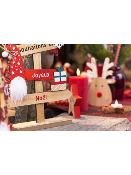 WOODEN TABLE CENTER JOYEUX NOEL GNOMES 43CM