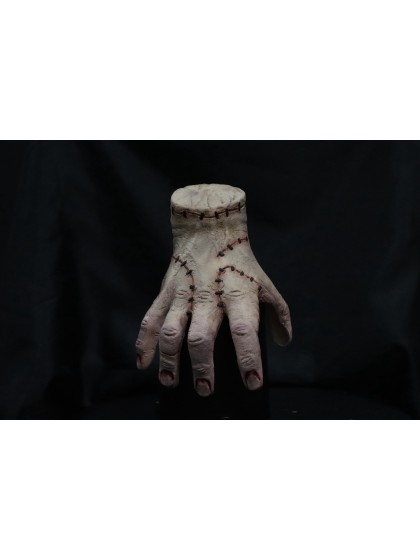 HAND LATEX THING - SCHULTER ACCESSOIRE WEDNESDAY - WEDNESDAY © 