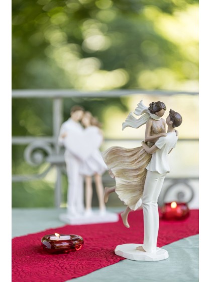 LOVE IN THE AIR STANDING COUPLE 16.5CM X 8CM X 27.5CM