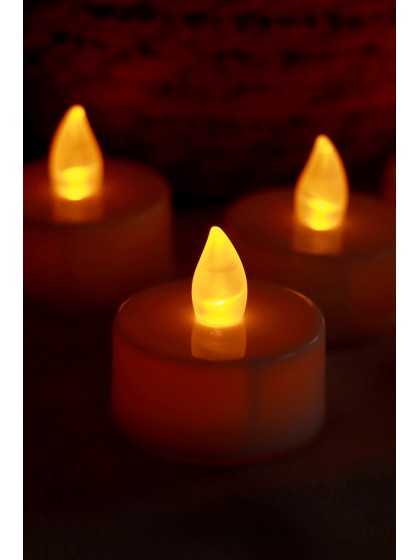 SET OF 6 WHITE LED TEALIGHTS DIA 3.8CM X 3.5CM