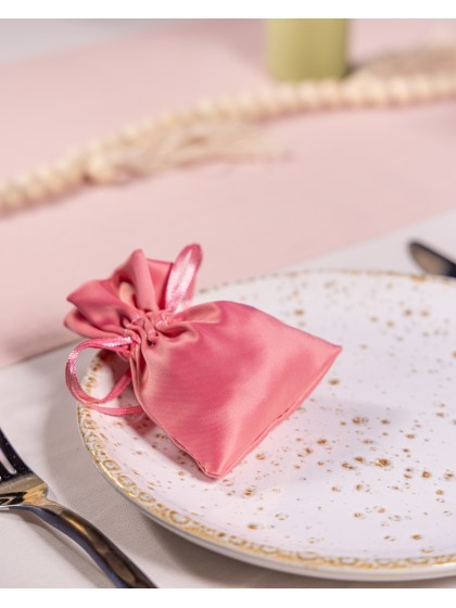 BAG OF 4 SATIN FUCHSIA BAGS 8CM X 10CM
