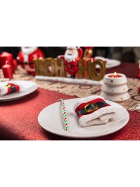4 SANTA W/ BELT NAPKIN RINGS 7CM X 19CM
