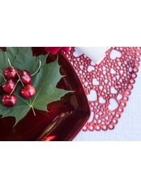 SET DE TABLE PVC AJOURE COEURS ROUGES 41CM X 39CM