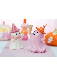 FANTOME RESINE AVEC BALAI ROSE PASTEL SUMMERWEEN 12.3CM X 8.8CM X 15CM