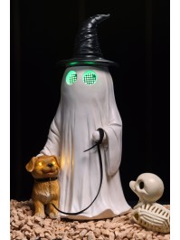 FANTOME RESINE CHAPEAU POINTU AVEC CHIEN YEUX LED DYNAMIQUES SUMMERWEEN 23.5CM X 20CM X 45.5CM