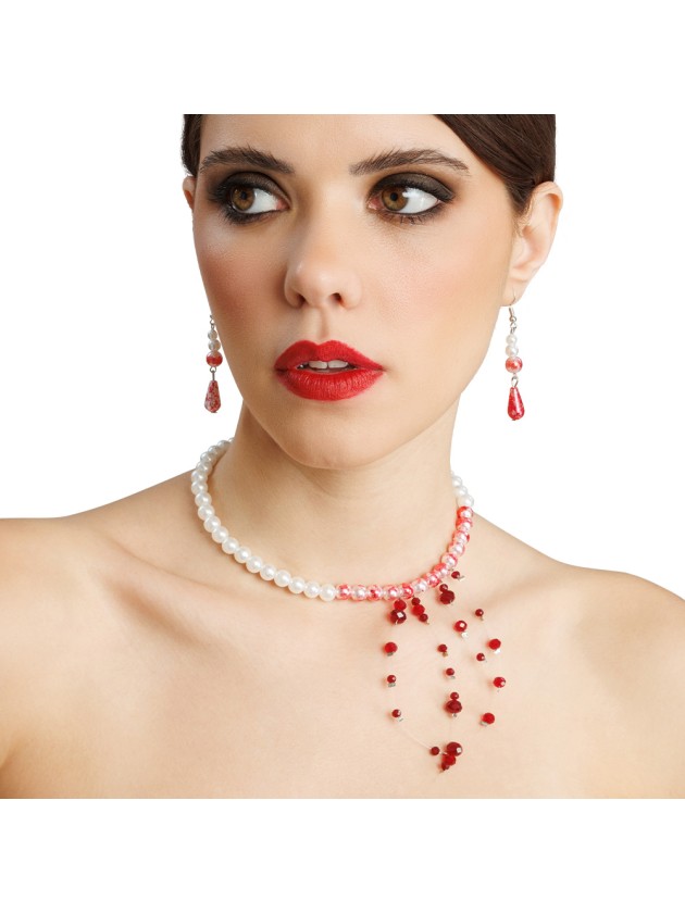KIT 2 PCS - COLLIER BOUCLES D’OREILLES PERLES ENSANGLANTEES COLLIER: 35CM X 0.5CM X 12CM BO: 0.8CM X 0.8CM X 6CM