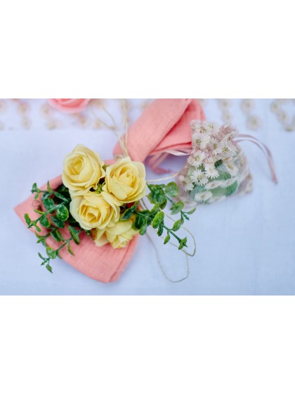 4 PINK FLEURETTES BAGS 8CM X 10CM