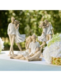 SITTING COUPLE WITH BABY LOVE MOMENT 19.5CM X 14CM X 15CM