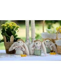 MINI LAPIN AVEC CHAPEAU DE PAILLE ALEX 2 ASSORTIS 9CM X 8CM X 15CM