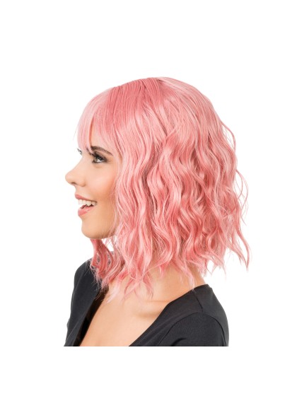PERRUQUE TESSA CHEVEUX COURTS ONDULES AVEC FRANGE ROSE PASTEL 35CM